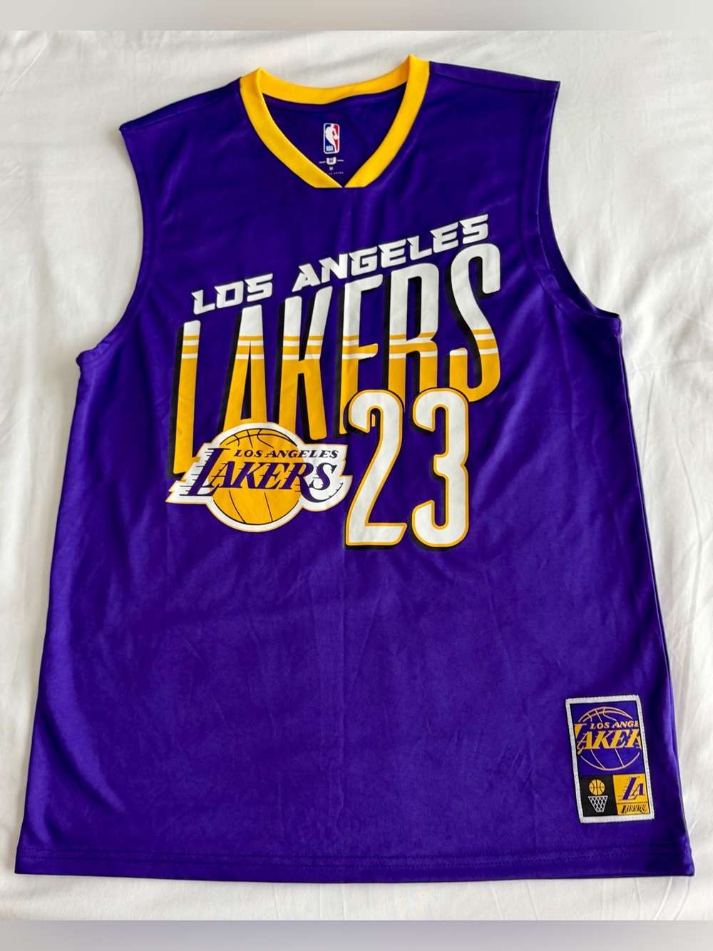 NBA Los Angeles Lakers Lebron James Jersey Size Medium - #23 King James